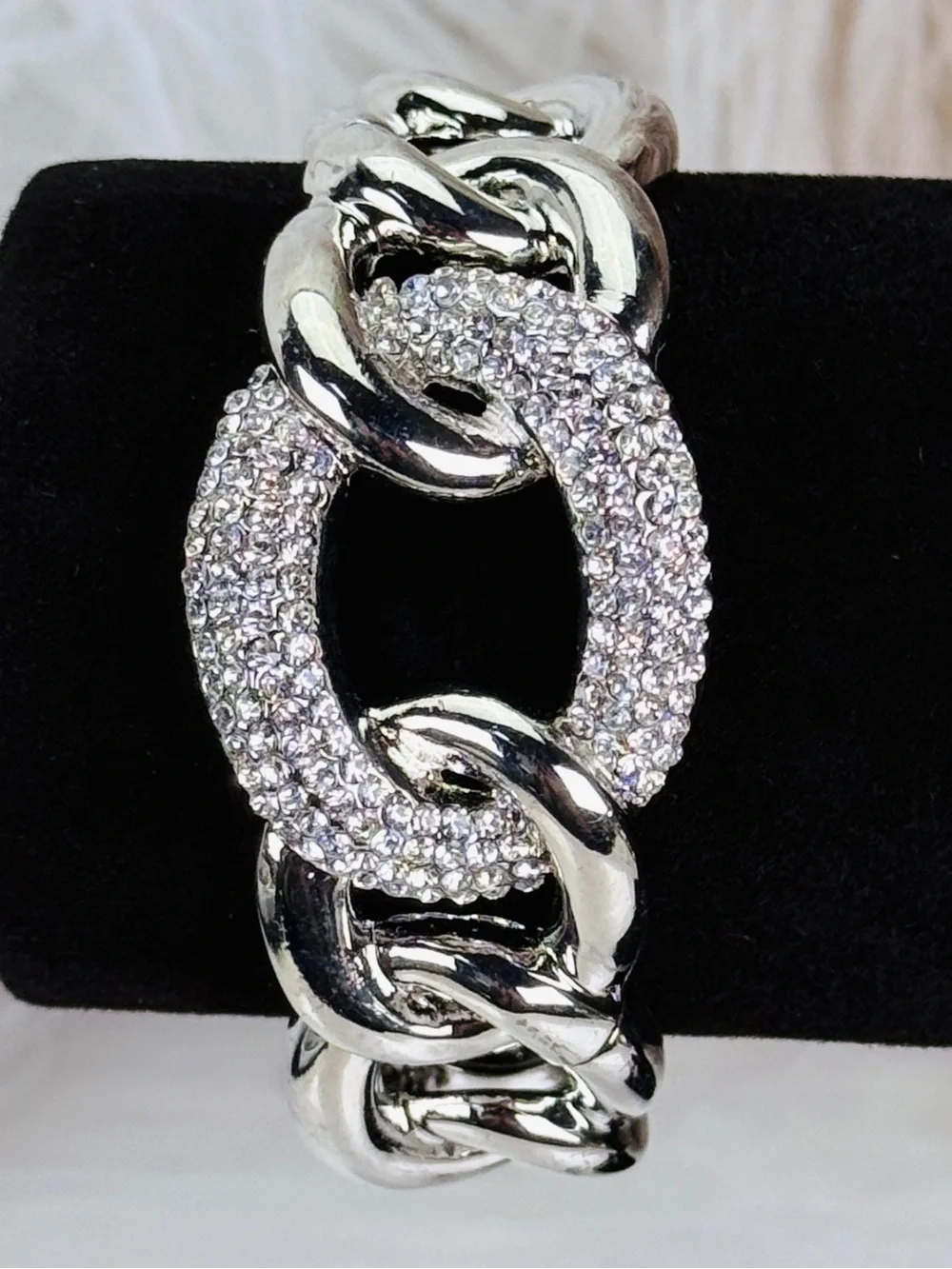 Beautiful Silvertone bling open cuff bracelet